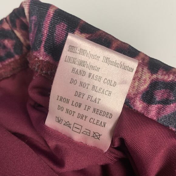 Akira Pants Women Small Velvet Flare Leopard Print Pull-on Stretch Purple Velour - Picture 6 of 9